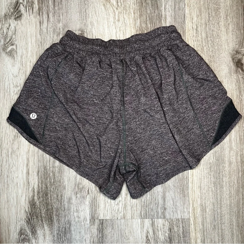 Lululemon Women's‎ Gray Athletic Shorts Size 6